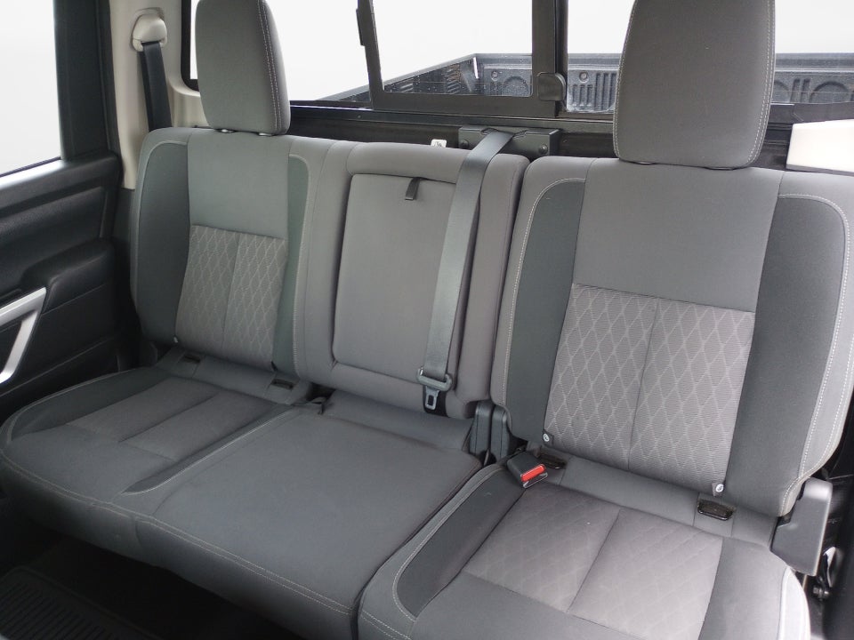 2021 Nissan TITAN Crew Cab SV 4x4