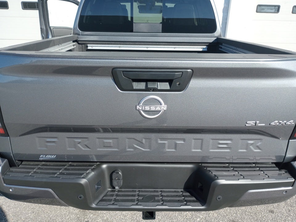 2025 Nissan Frontier SL