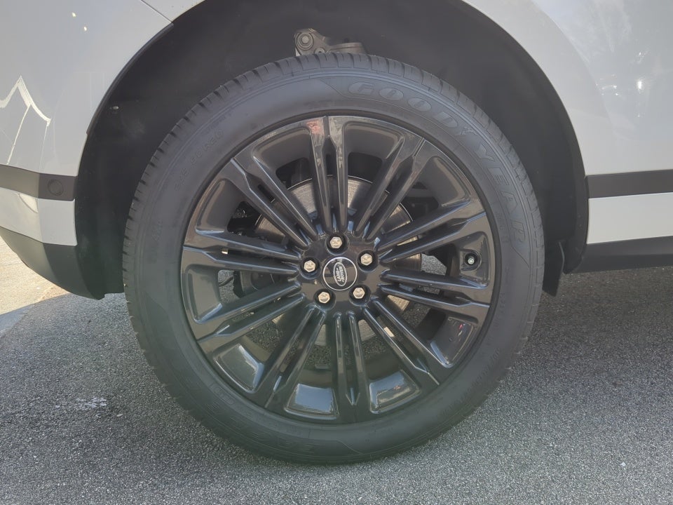 2026 Land Rover Range Rover Evoque Core S