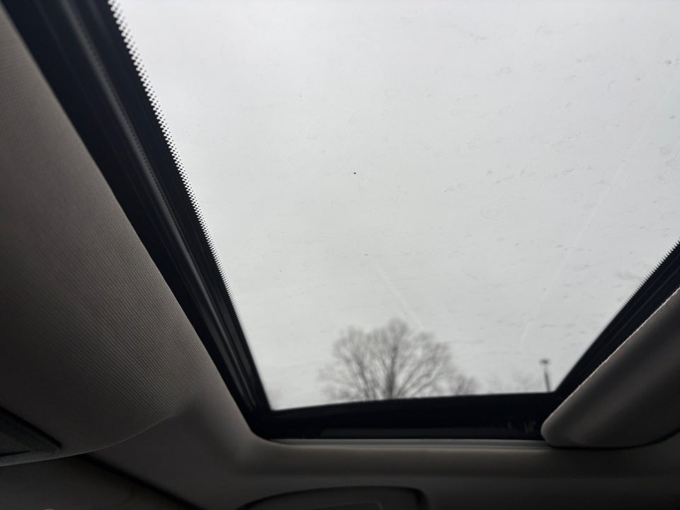 2022 Nissan Altima SR FWD