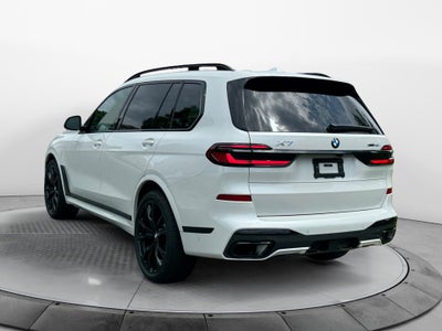 2025 BMW X7 xDrive40i