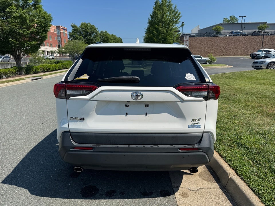 2020 Toyota RAV4 XLE