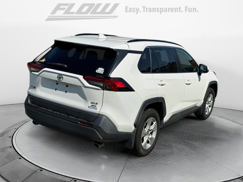 2020 Toyota RAV4 XLE