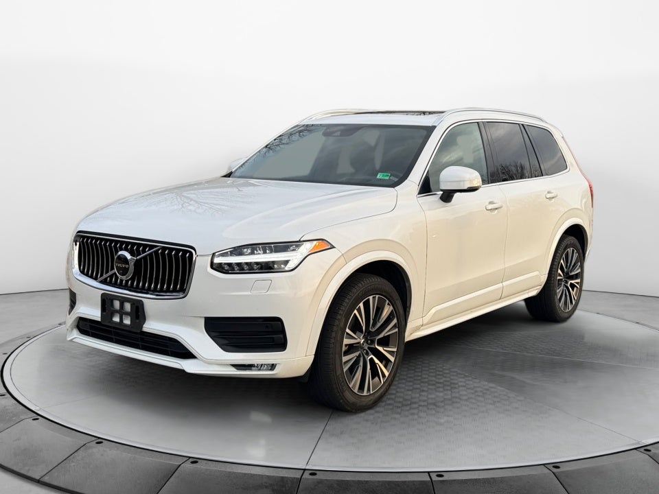 2022 Volvo XC90 T6 Momentum 7 Passenger