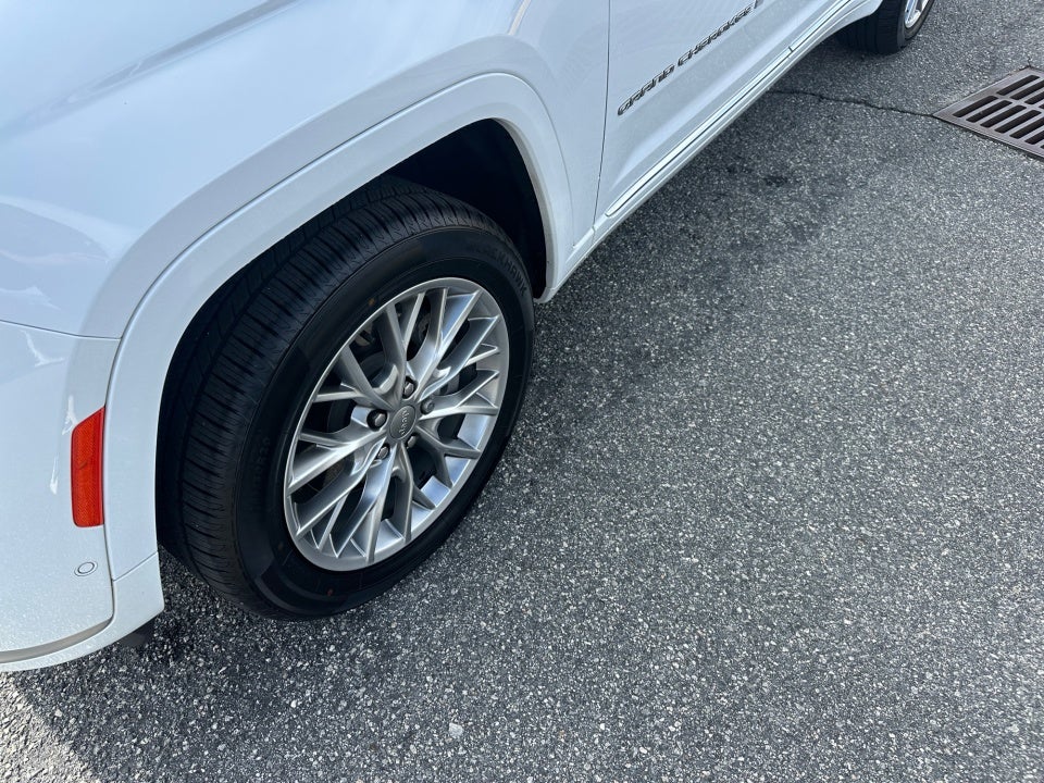 2023 Jeep Grand Cherokee L Summit 4x4