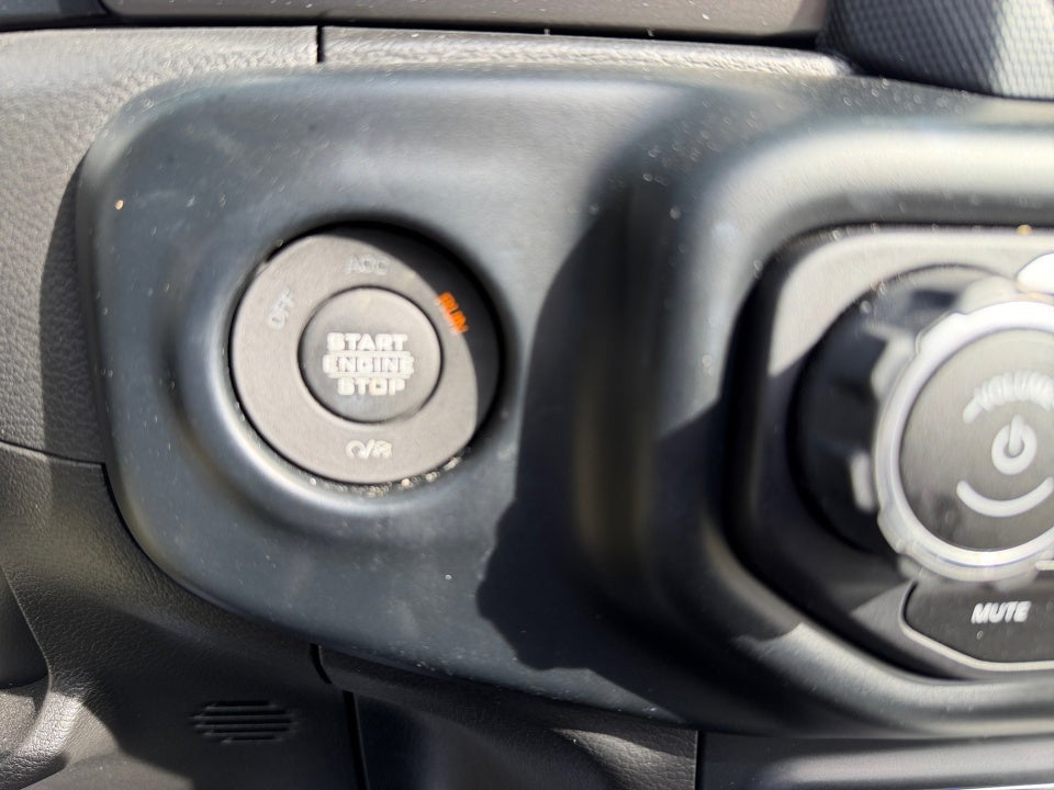 2023 Jeep Gladiator Sport S 4x4