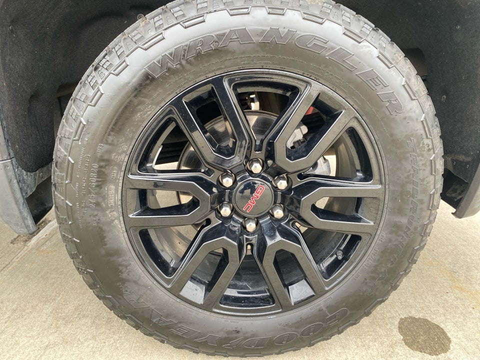 2025 GMC Sierra 1500 4WD Crew Cab Short Box Elevation with 3SB