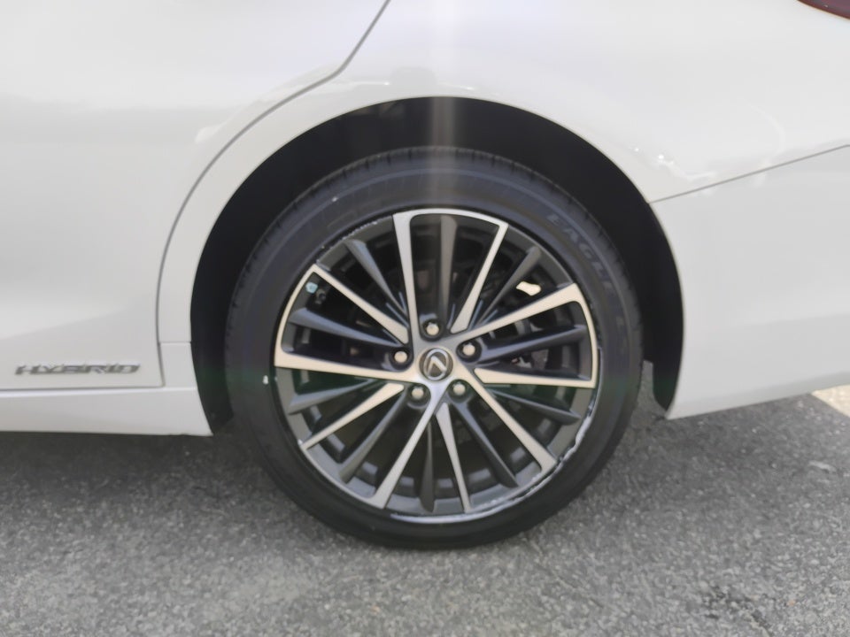 2022 Lexus ES 300h ES 300h