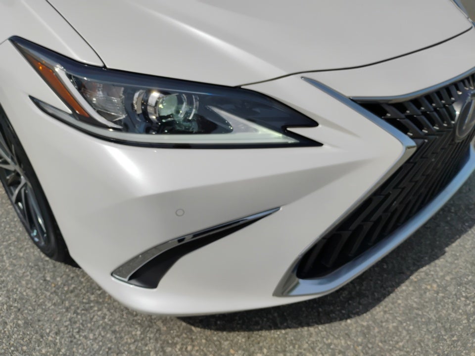 2022 Lexus ES 300h ES 300h