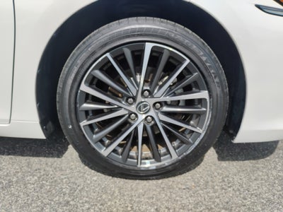 2022 Lexus ES 300h ES 300h