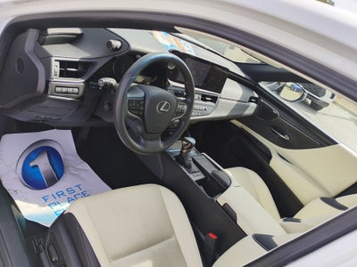 2022 Lexus ES 300h ES 300h