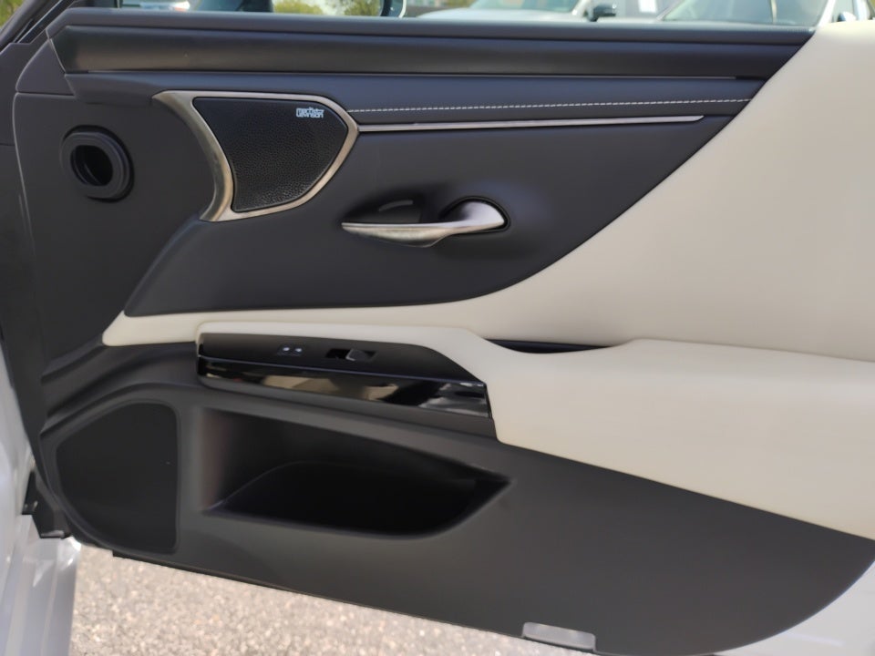 2022 Lexus ES 300h ES 300h