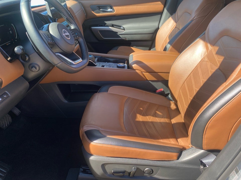 2024 Nissan Pathfinder Platinum 4WD