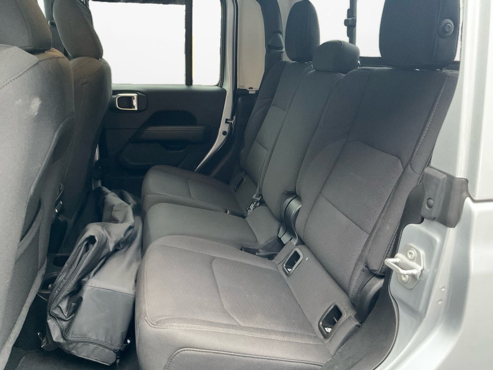 2023 Jeep Gladiator Overland 4x4