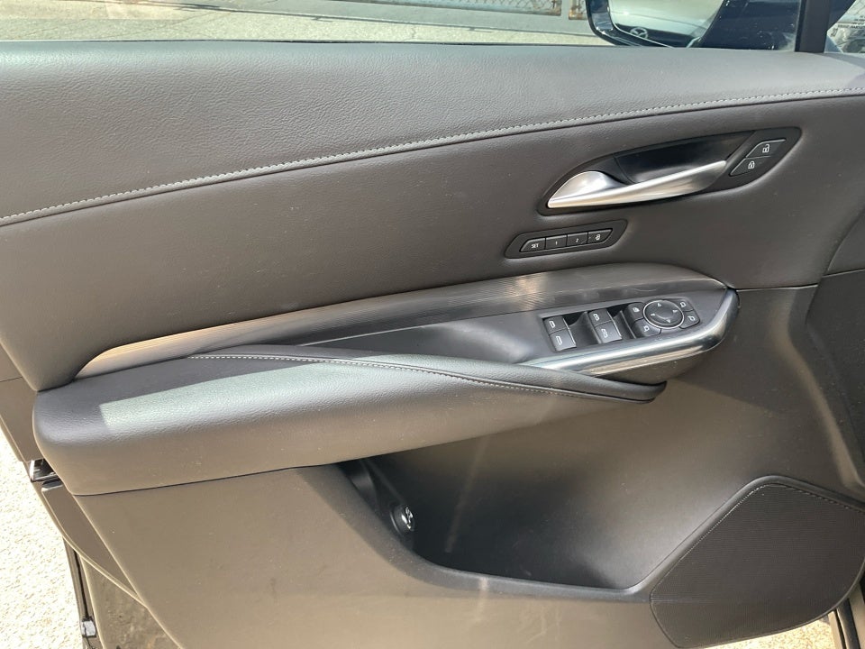 2024 Cadillac XT4 FWD Premium Luxury
