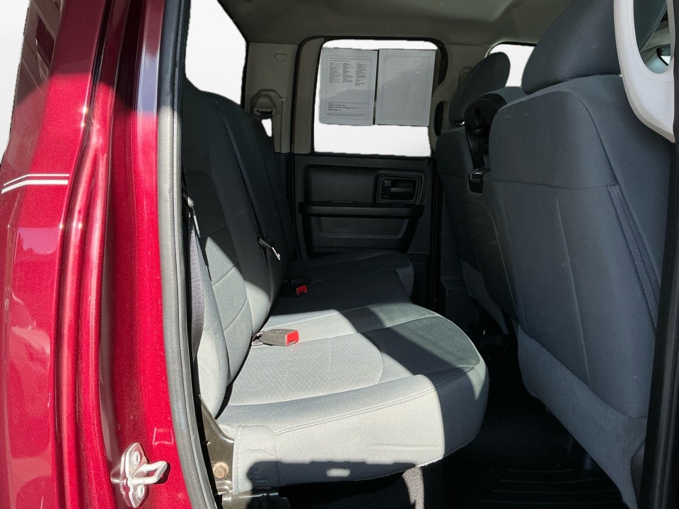 2017 RAM 1500 Express Quad Cab 4x4 6'4" Box