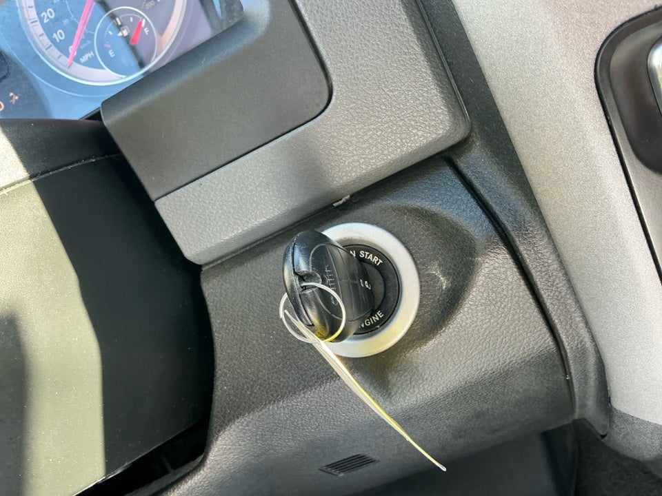 2017 RAM 1500 Express Quad Cab 4x4 6'4" Box