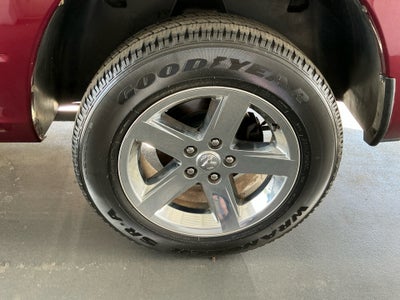 2017 RAM 1500 Express Quad Cab 4x4 6'4" Box