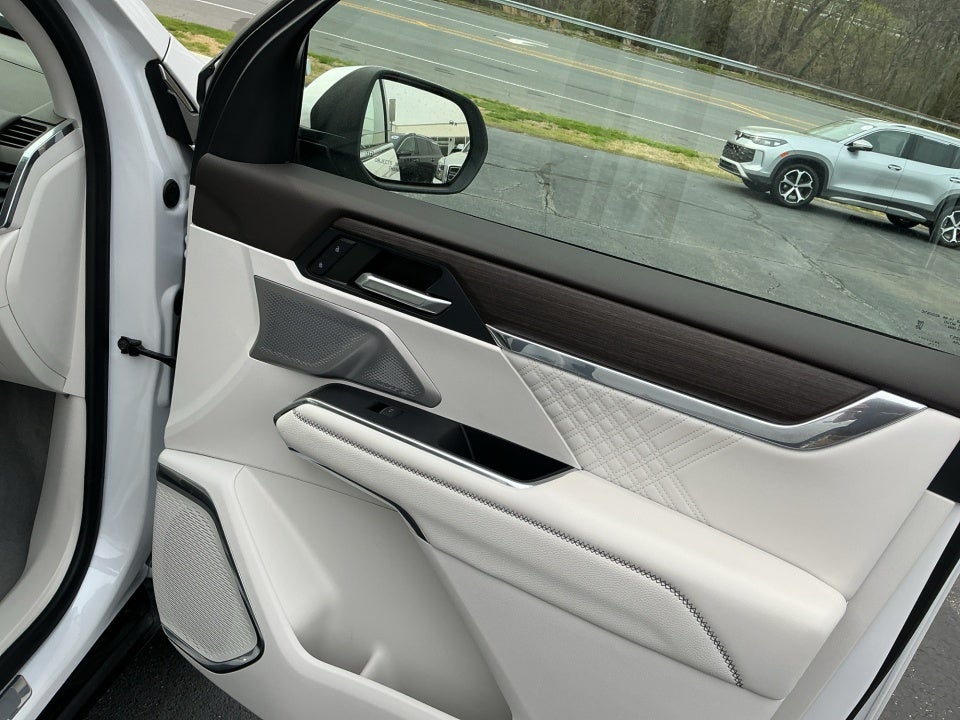 2024 GMC Acadia FWD Denali