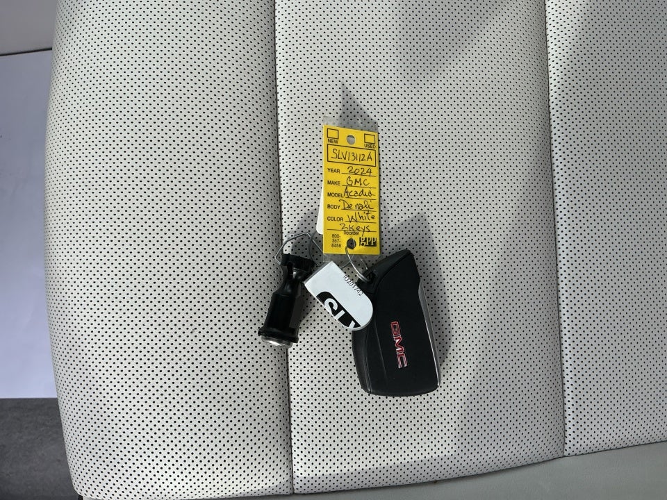 2024 GMC Acadia FWD Denali