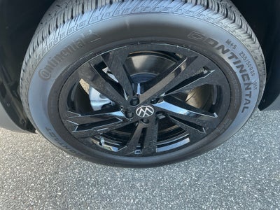 2026 Volkswagen Atlas Cross Sport 2.0T SEL R-Line Black