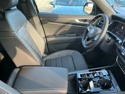 2026 Volkswagen Atlas Cross Sport 2.0T SEL R-Line Black