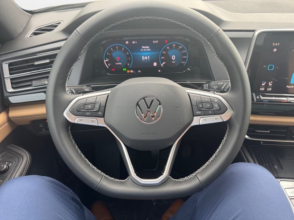 2026 Volkswagen Atlas Cross Sport 2.0T SEL