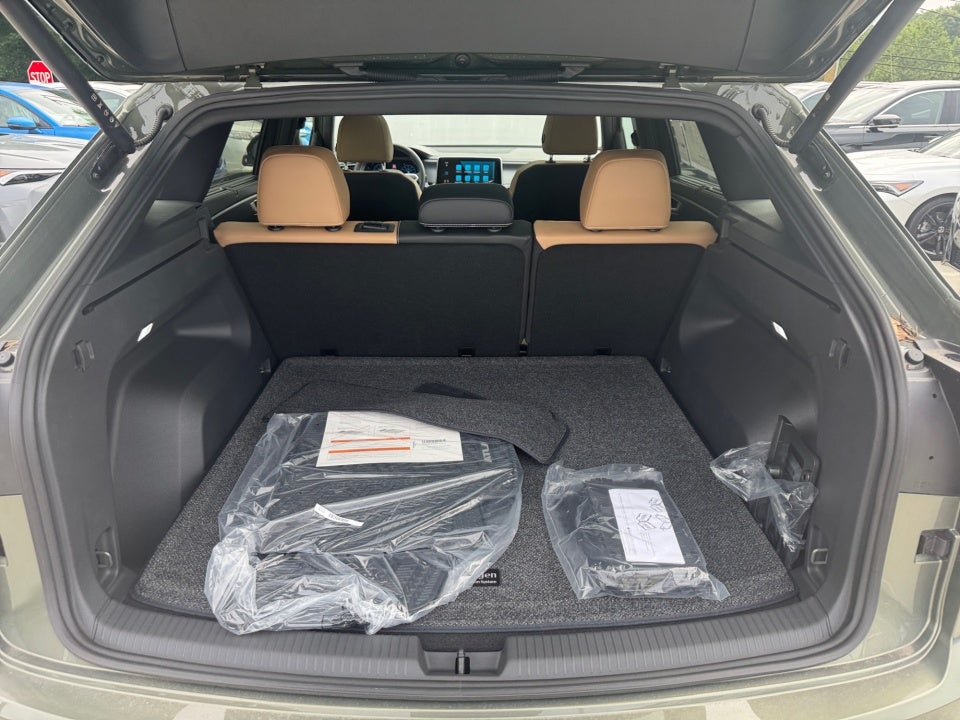 2026 Volkswagen Atlas Cross Sport 2.0T SEL