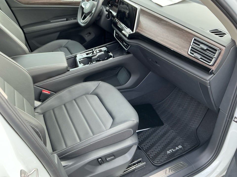 2026 Volkswagen Atlas SEL