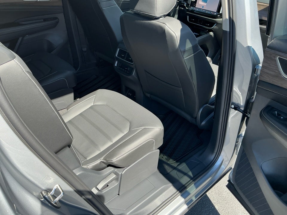 2026 Volkswagen Atlas SEL