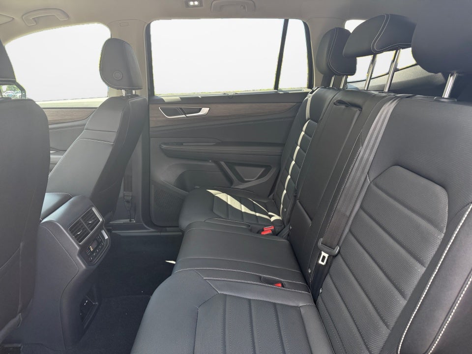 2026 Volkswagen Atlas SEL