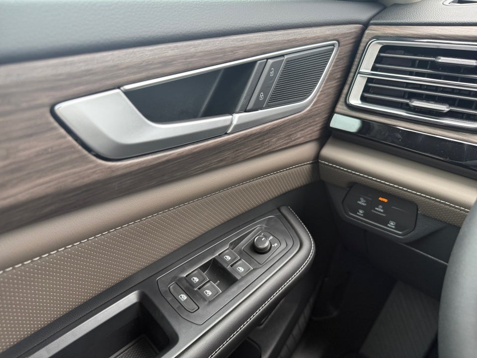 2026 Volkswagen Atlas SEL