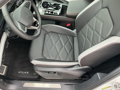 2026 Volkswagen Atlas Peak Edition