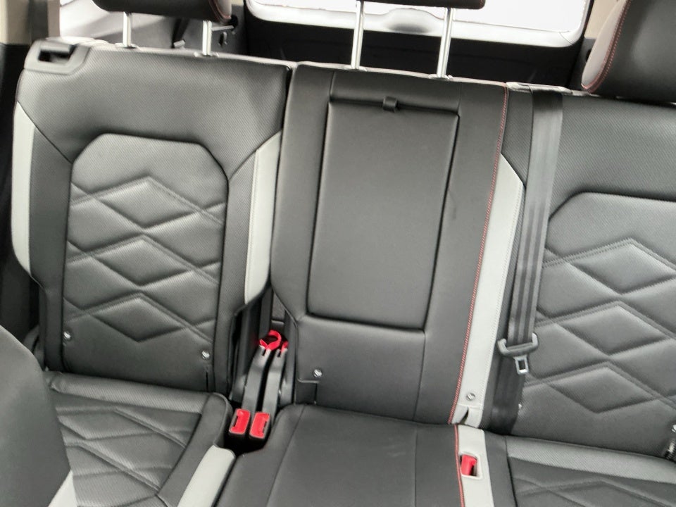 2026 Volkswagen Atlas Peak Edition