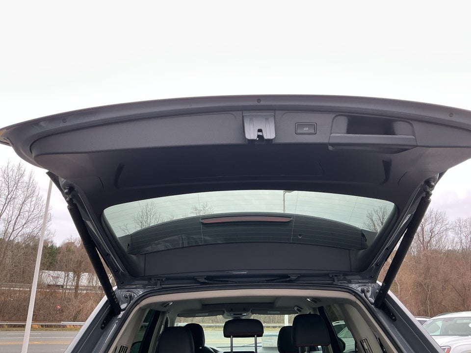 2026 Volkswagen Atlas Peak Edition