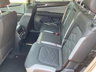 2026 Volkswagen Atlas Peak Edition