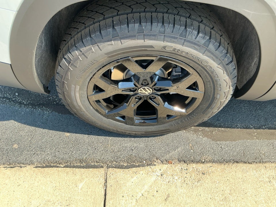 2026 Volkswagen Atlas Peak Edition