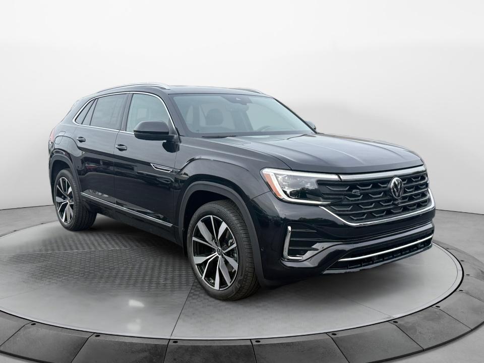2026 Volkswagen Atlas Cross Sport 2.0T SEL Premium R-Line