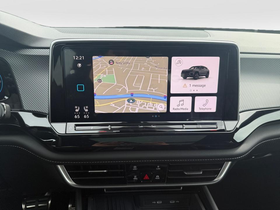 2026 Volkswagen Atlas Cross Sport 2.0T SEL Premium R-Line