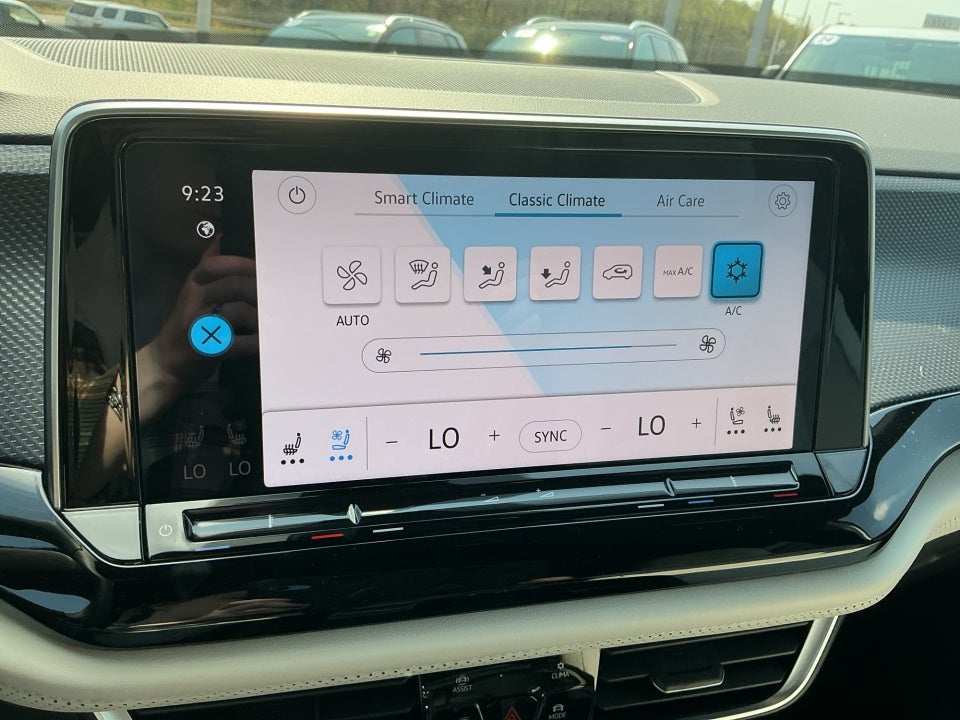 2026 Volkswagen Atlas Cross Sport SEL Premium R-Line