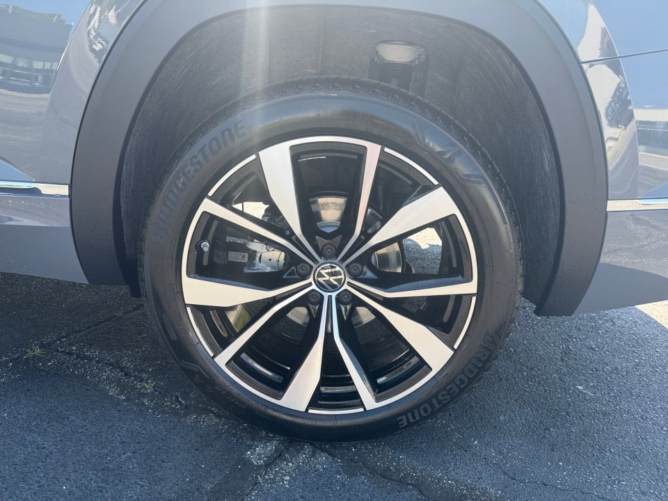 2026 Volkswagen Atlas SEL Premium R-Line