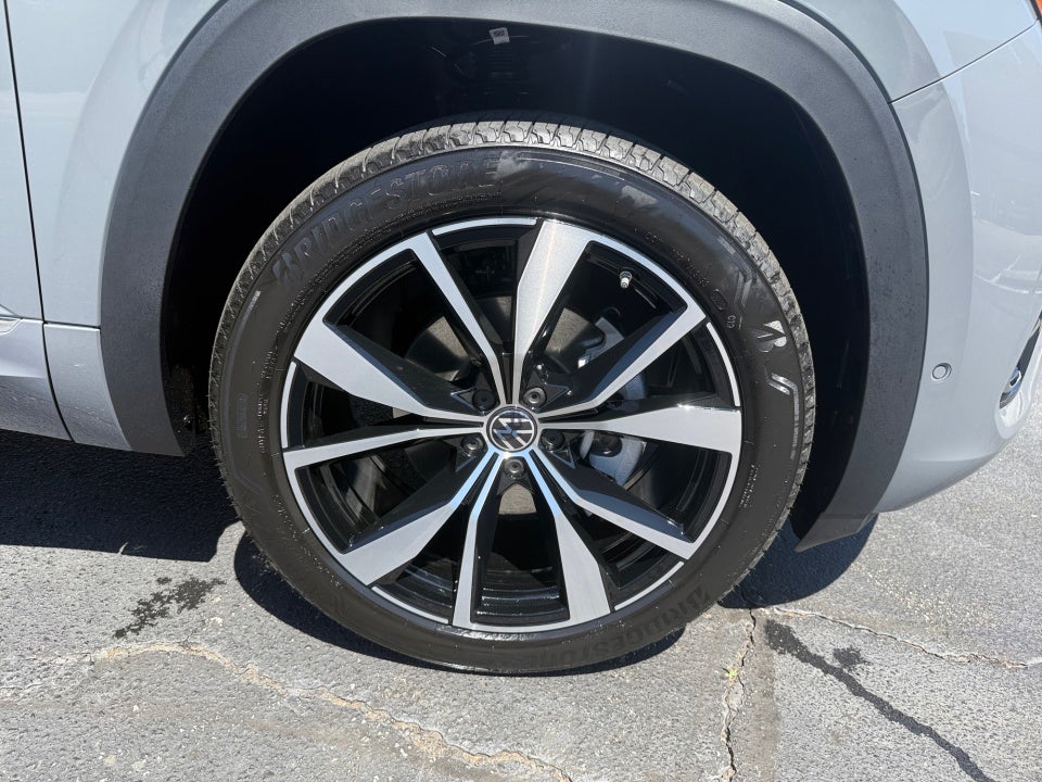 2026 Volkswagen Atlas SEL Premium R-Line