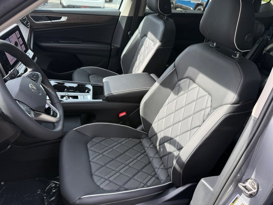2026 Volkswagen Atlas SEL Premium R-Line