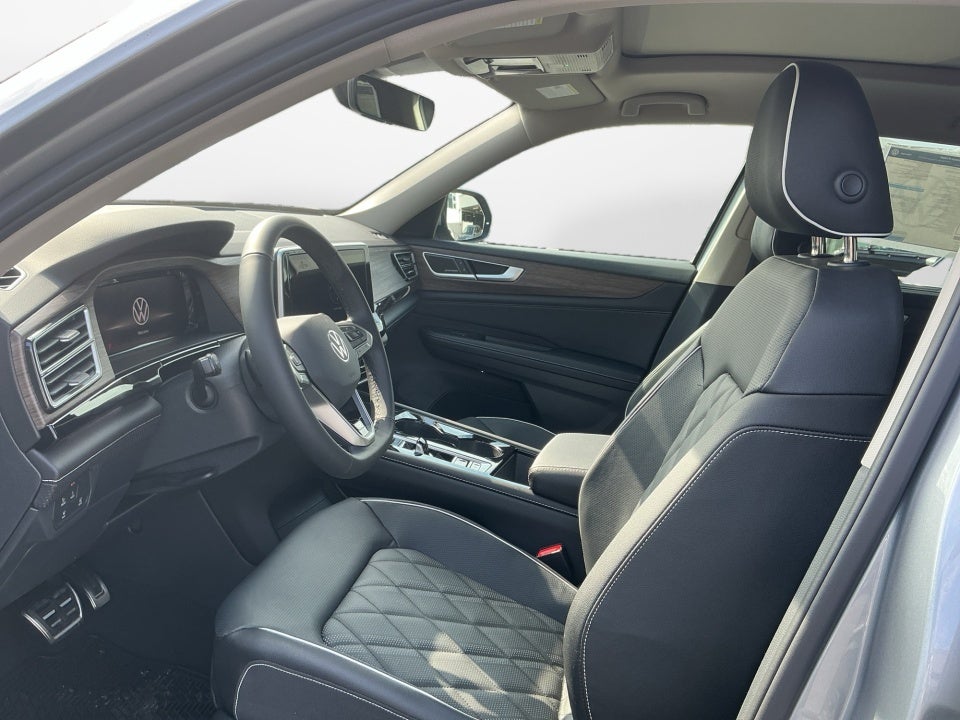 2026 Volkswagen Atlas SEL Premium R-Line