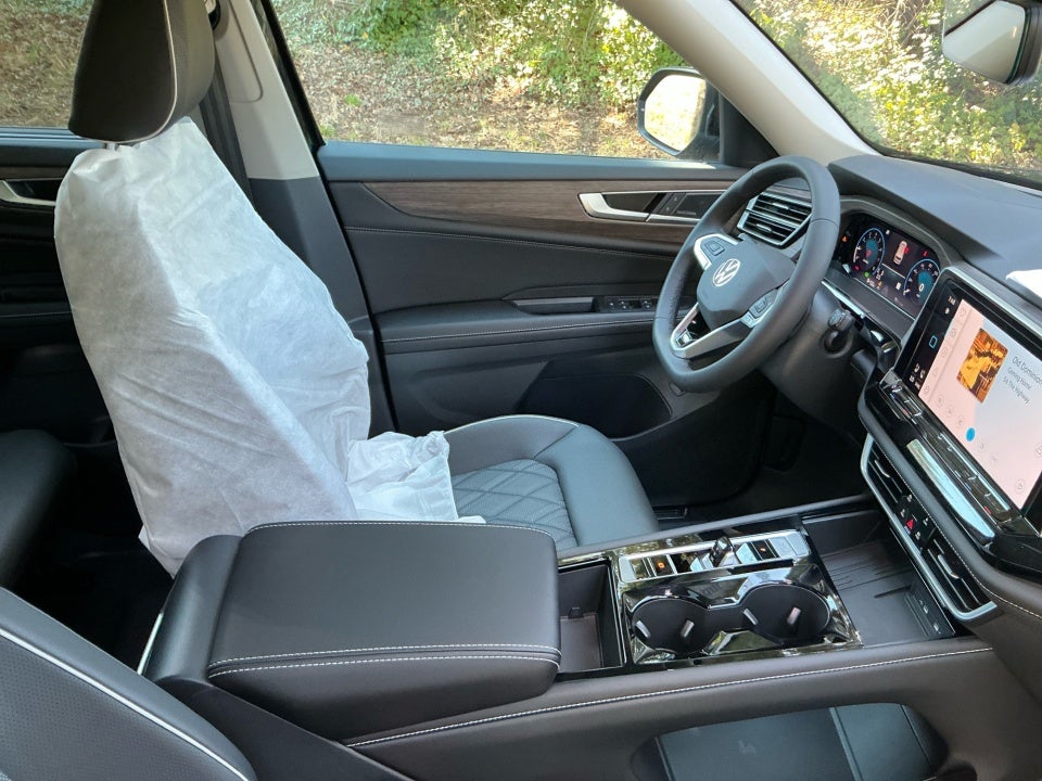 2026 Volkswagen Atlas SEL Premium R-Line