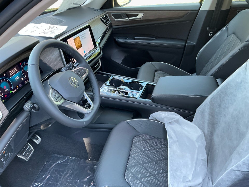 2026 Volkswagen Atlas SEL Premium R-Line