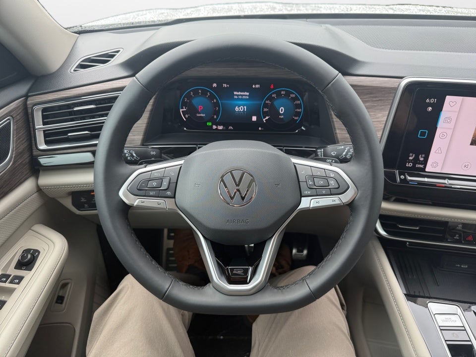 2026 Volkswagen Atlas SEL Premium R-Line