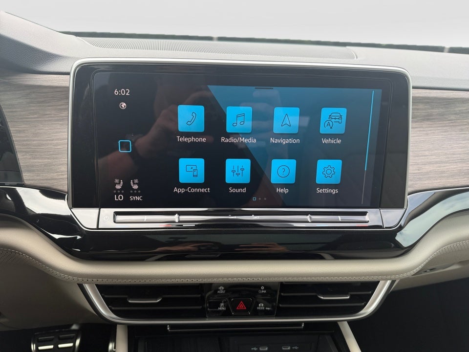 2026 Volkswagen Atlas SEL Premium R-Line