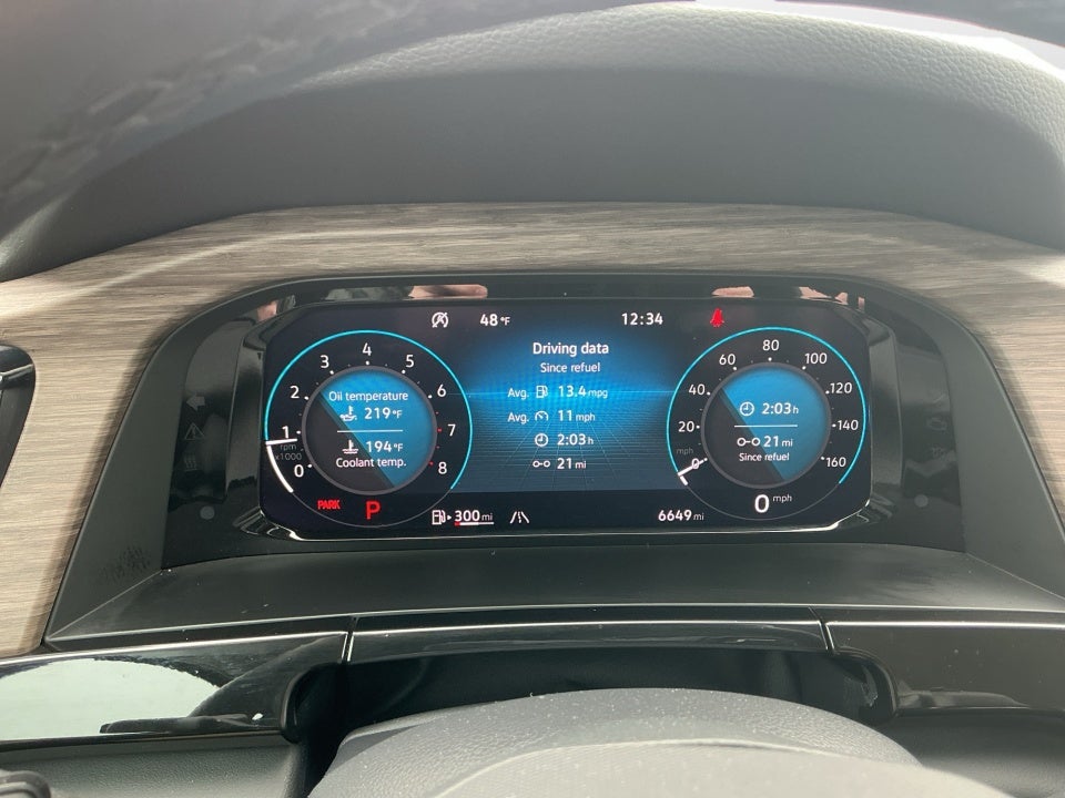 2025 Volkswagen Atlas 2.0T SEL Premium R-Line