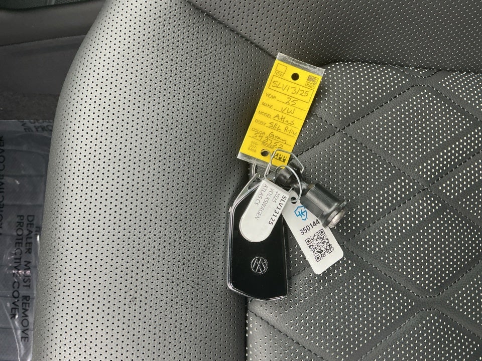 2025 Volkswagen Atlas 2.0T SEL Premium R-Line